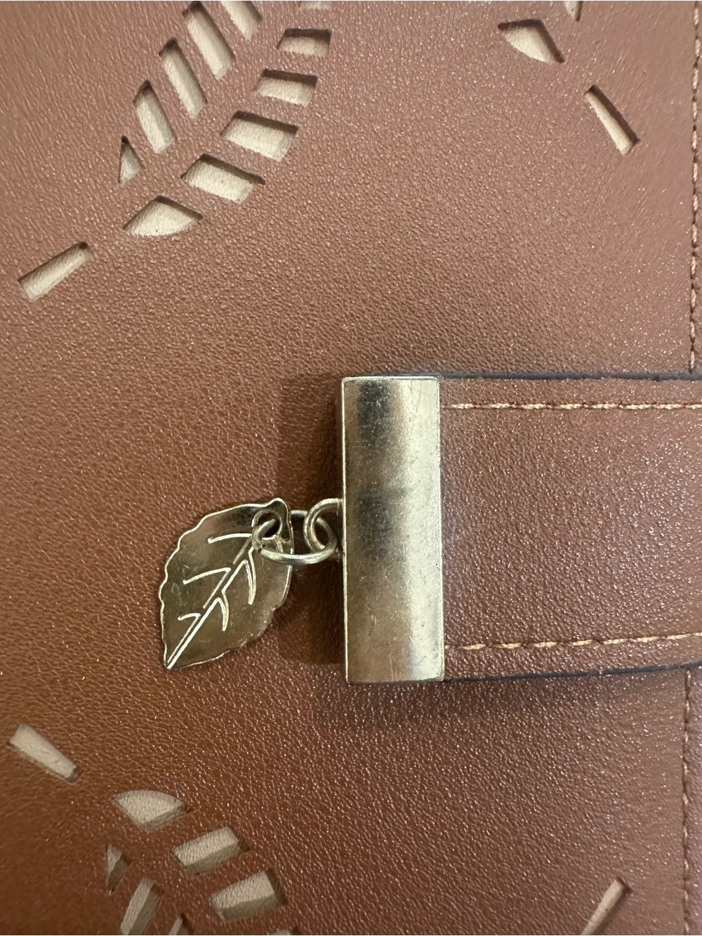 Vagabond Goods Brown Leaf Cutout Wallet | “Sea La Vie” Embossing - Picture 15 of 16